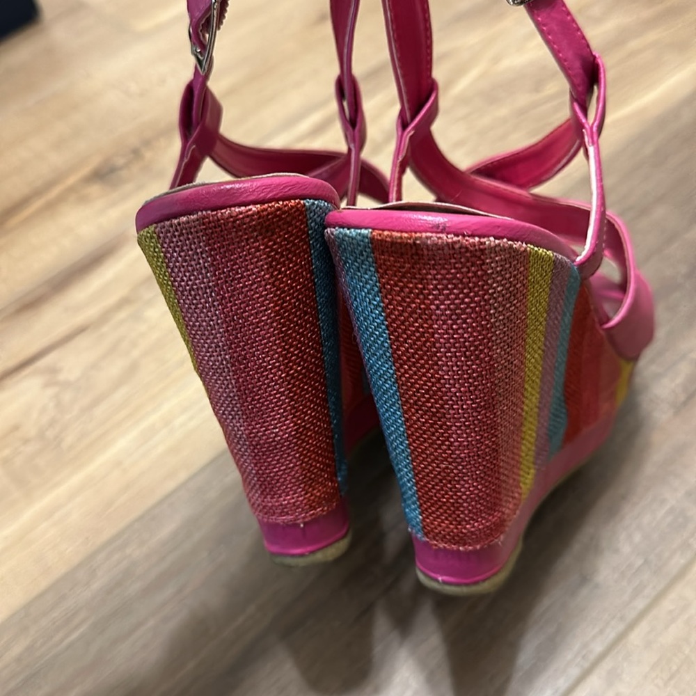 Colorful Platform Sandals - Picture 3 of 10